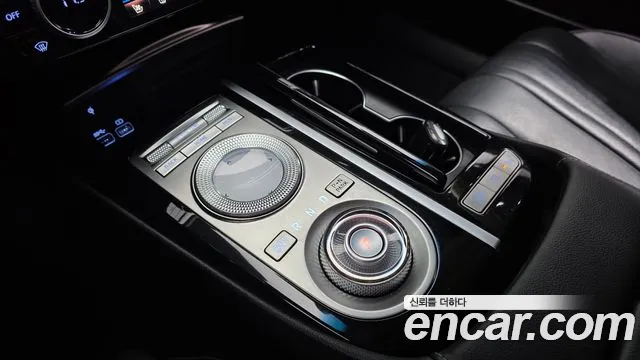 Genesis G80 RG3 — Фото автомобиля 12