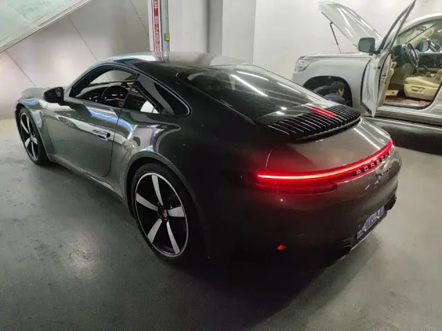 Porsche 911 — Фото автомобиля 6