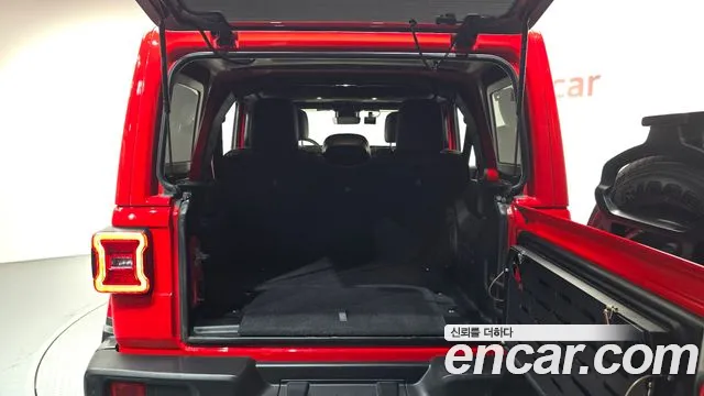 Jeep Wrangler JL — Фото автомобиля 18