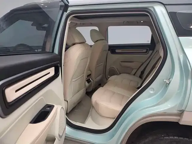 Geely ICON — Фото автомобиля 13