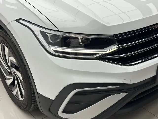 Volkswagen Tiguan L — Фото автомобиля 7