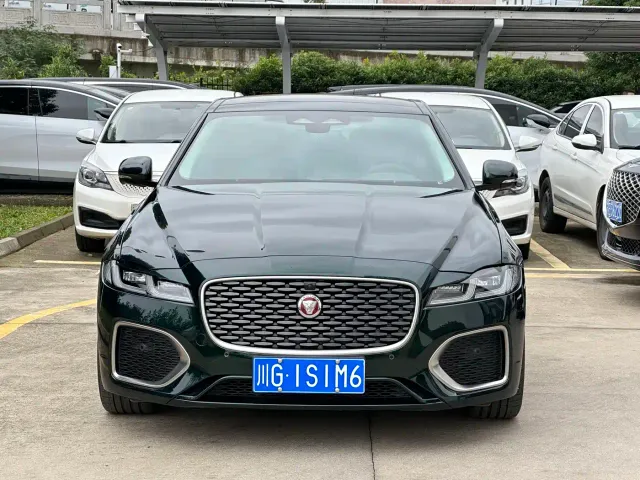 Jaguar XFL — Фото автомобиля 2