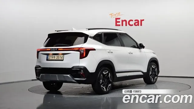 Kia Seltos Бензин 1.6 турбо 2WD — Фото автомобиля 2