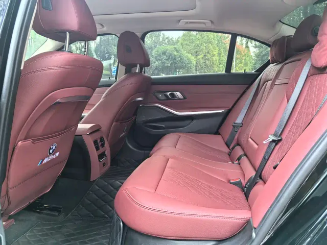 BMW 3 Series — Фото автомобиля 7