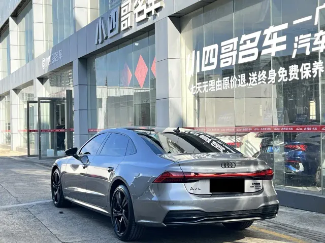 Audi A7L — Фото автомобиля 4