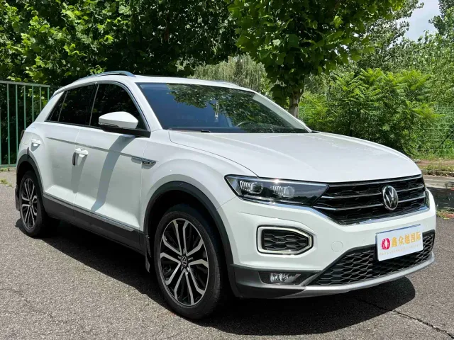 Volkswagen T-Roc — Фото автомобиля 3
