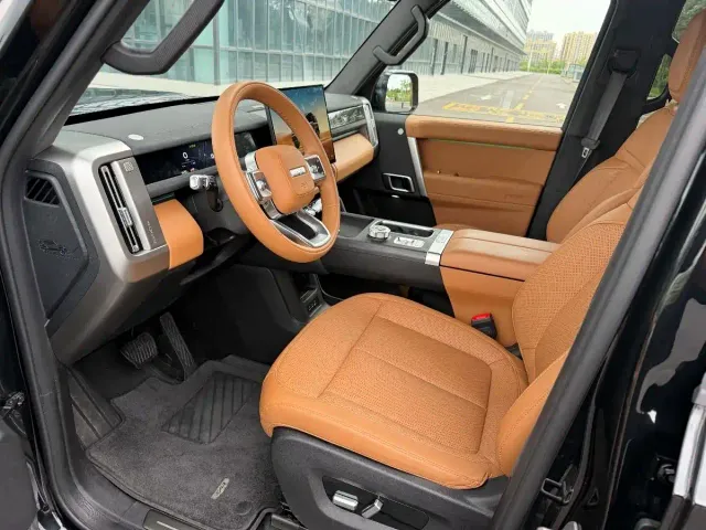 iCAR V27 — Фото автомобиля 9