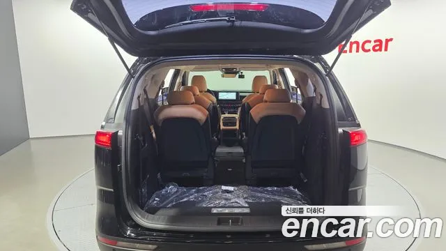 Kia Carnival Generation 4 — Фото автомобиля 20