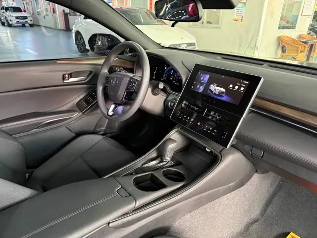 Toyota Avalon — Фото автомобиля 14