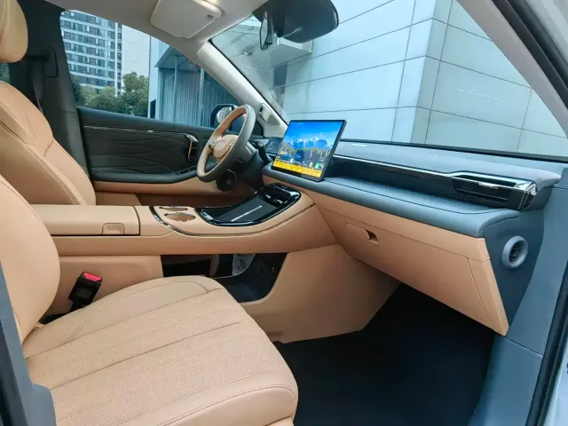 Aion AION V 2026 Aion T-Rex Family Edition 650 Comfort Version — Фото автомобиля 9