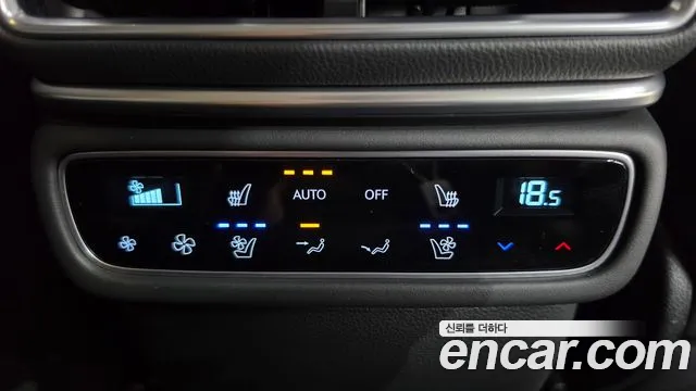 Genesis GV80 — Фото автомобиля 25
