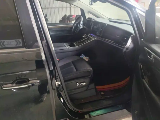 GAC Trumpchi M8 — Фото автомобиля 8