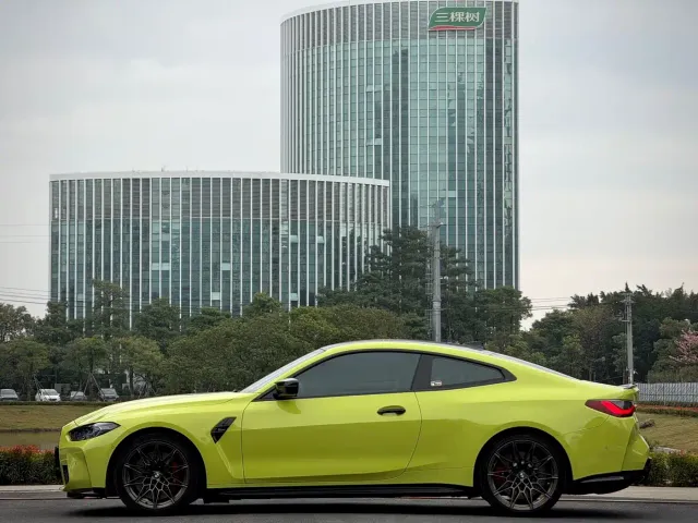 BMW M4 — Фото автомобиля 7