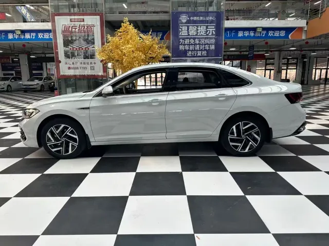 Volkswagen Sagitar — Фото автомобиля 6