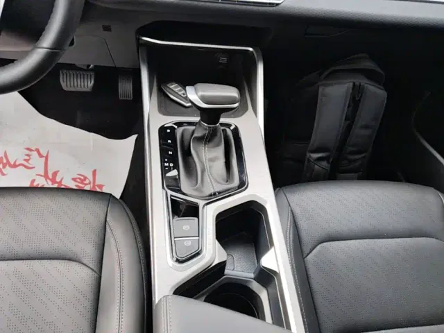 Geely Emgrand — Фото автомобиля 13