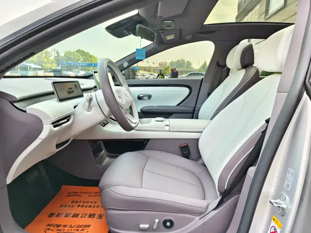 Changan Qiyuan A06 — Фото автомобиля 9