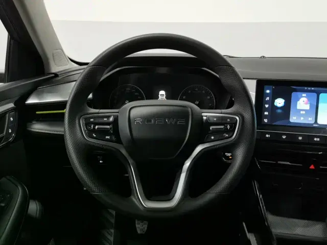 Roewe i5 — Фото автомобиля 11