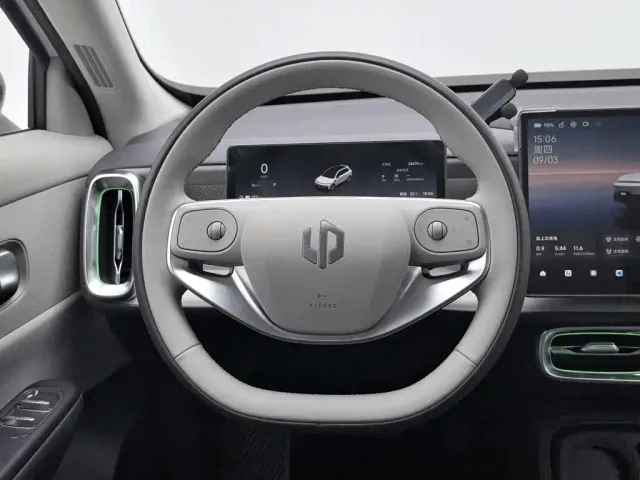 Leapmotor B10 — Фото автомобиля 11