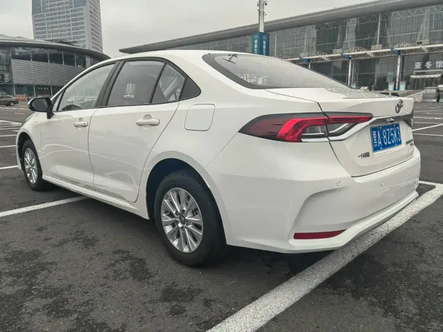 Toyota Corolla — Фото автомобиля 6