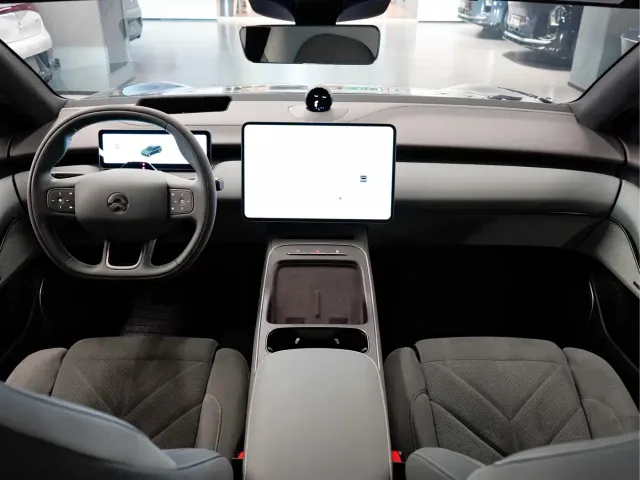 Nio ET5 Touring — Фото автомобиля 10
