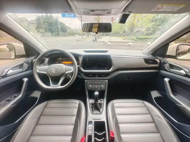 Volkswagen Tharu 2025 Model Rising Star 1.5L Advance Edition — Фото автомобиля 9