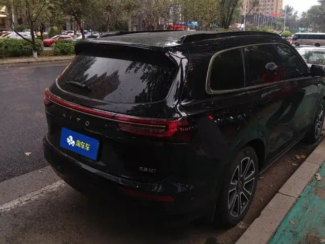 Aito M7 — Фото автомобиля 3