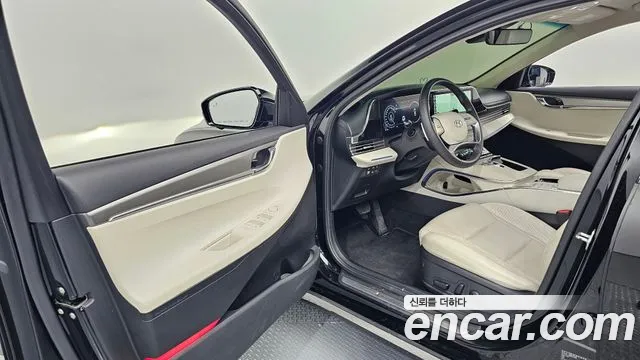 Hyundai Grandeur Grandeur (New) — Фото автомобиля 15