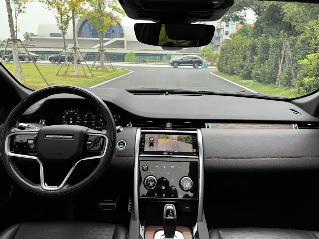 Land Rover Discovery Sport — Фото автомобиля 12