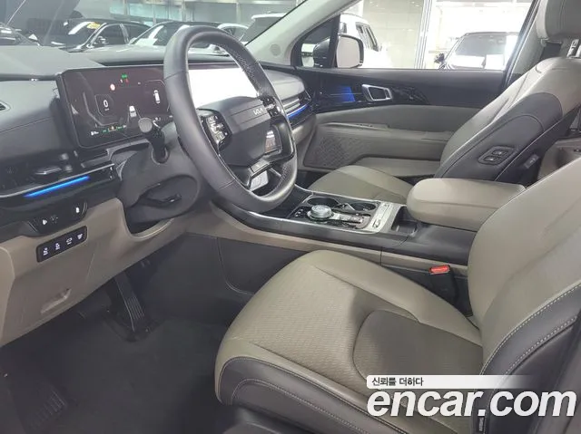 Kia Carnival Generation 4 — Фото автомобиля 14
