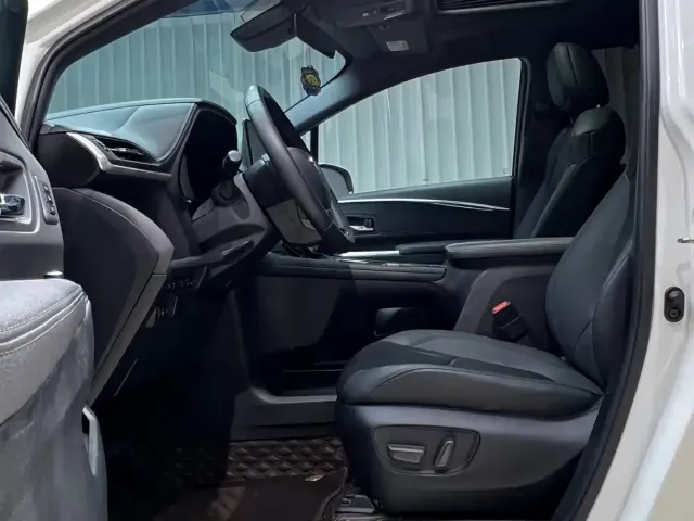 Toyota Granvia — Фото автомобиля 7