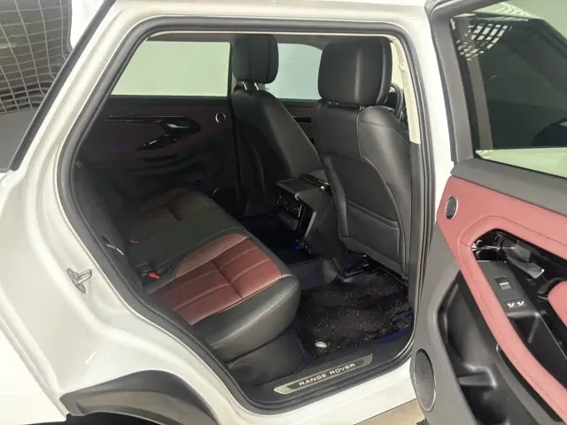 Land Rover Range Rover Evoque — Фото автомобиля 25