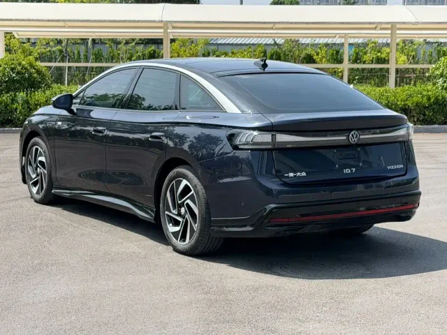 Volkswagen ID.7 Vizzion — Фото автомобиля 4