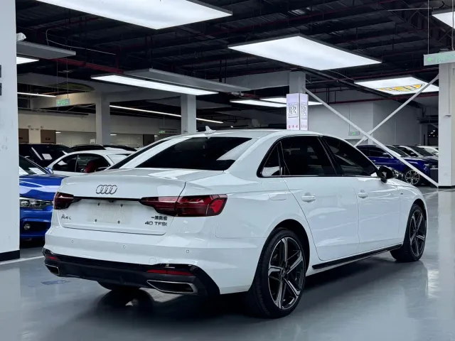 Audi A4L — Фото автомобиля 19