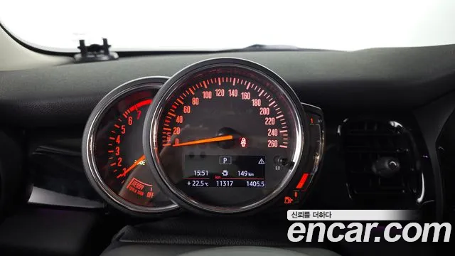 Mini Cooper Cooper 5 дверей Classic — Фото автомобиля 8
