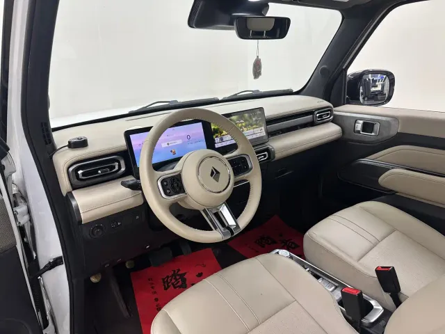 Baojun Yep — Фото автомобиля 13