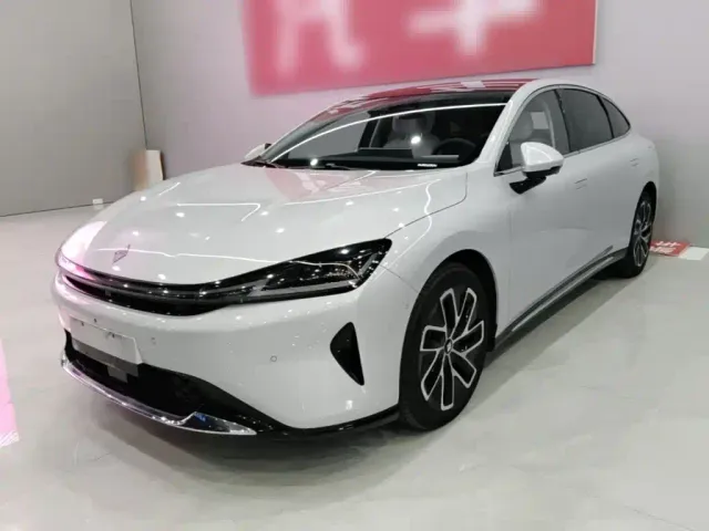 Фотография автомобиля — Baojun Xiangjing