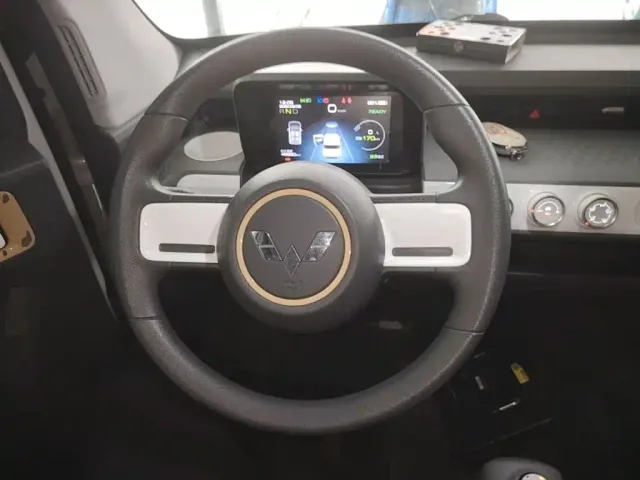 Wuling Hongguang Mini EV — Фото автомобиля 10