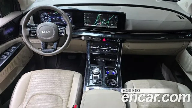 Kia Carnival Generation 4 — Фото автомобиля 6