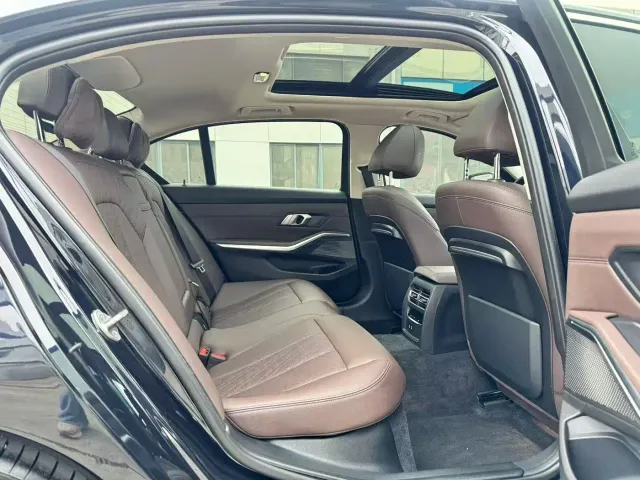 BMW 3 Series — Фото автомобиля 7