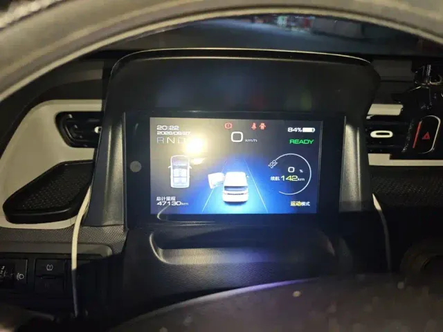 Wuling Hongguang Mini EV — Фото автомобиля 7