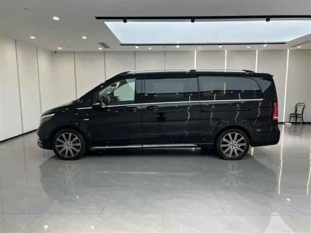 Mercedes-Benz V-Class — Фото автомобиля 4
