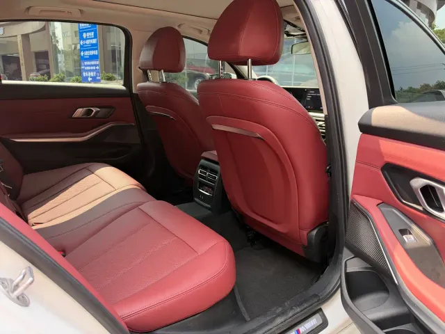 BMW 3 Series — Фото автомобиля 12