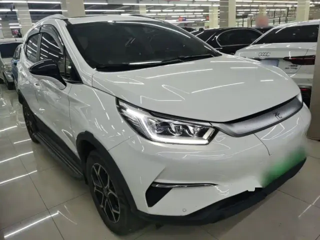BYD Yuan Pro — Фото автомобиля 3
