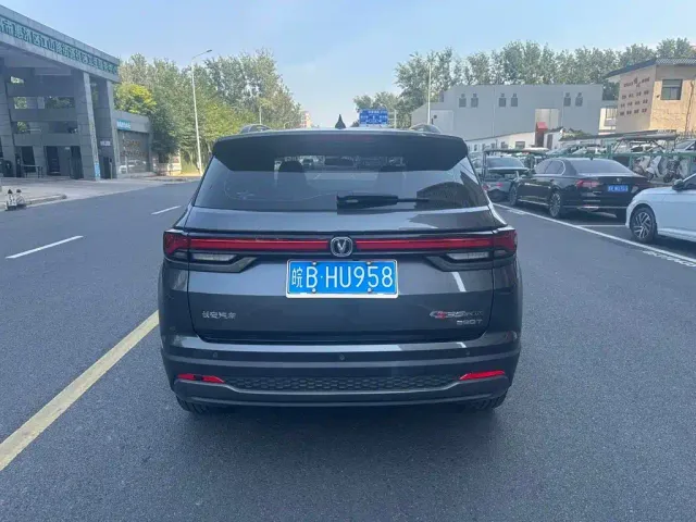 Changan CS35 Plus — Фото автомобиля 11
