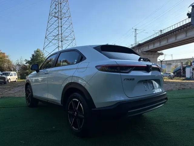Honda Vezel — Фото автомобиля 4