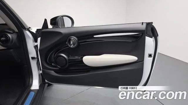 MINI Cooper — Фото автомобиля 14