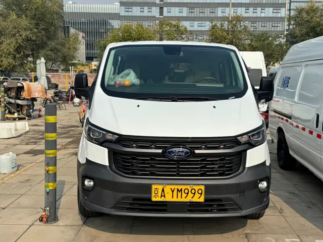 Ford Transit — Фото автомобиля 2