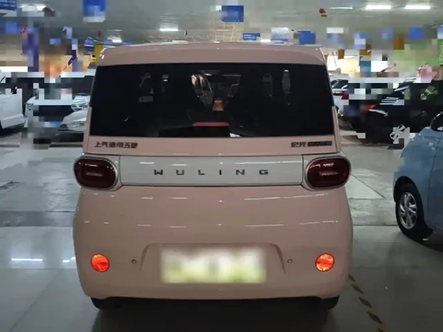 Wuling Hongguang Mini EV — Фото автомобиля 5
