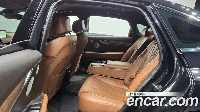 Genesis G80 Electrified G80 (RG3) — Фото автомобиля 11
