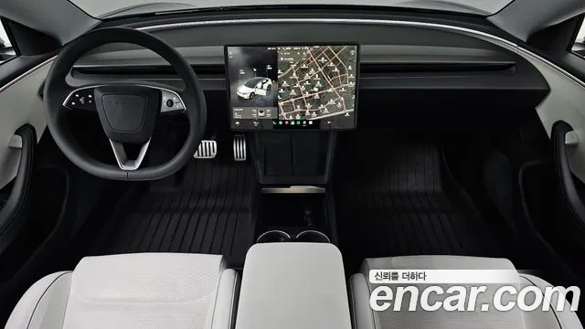 Tesla Model 3 — Фото автомобиля 9